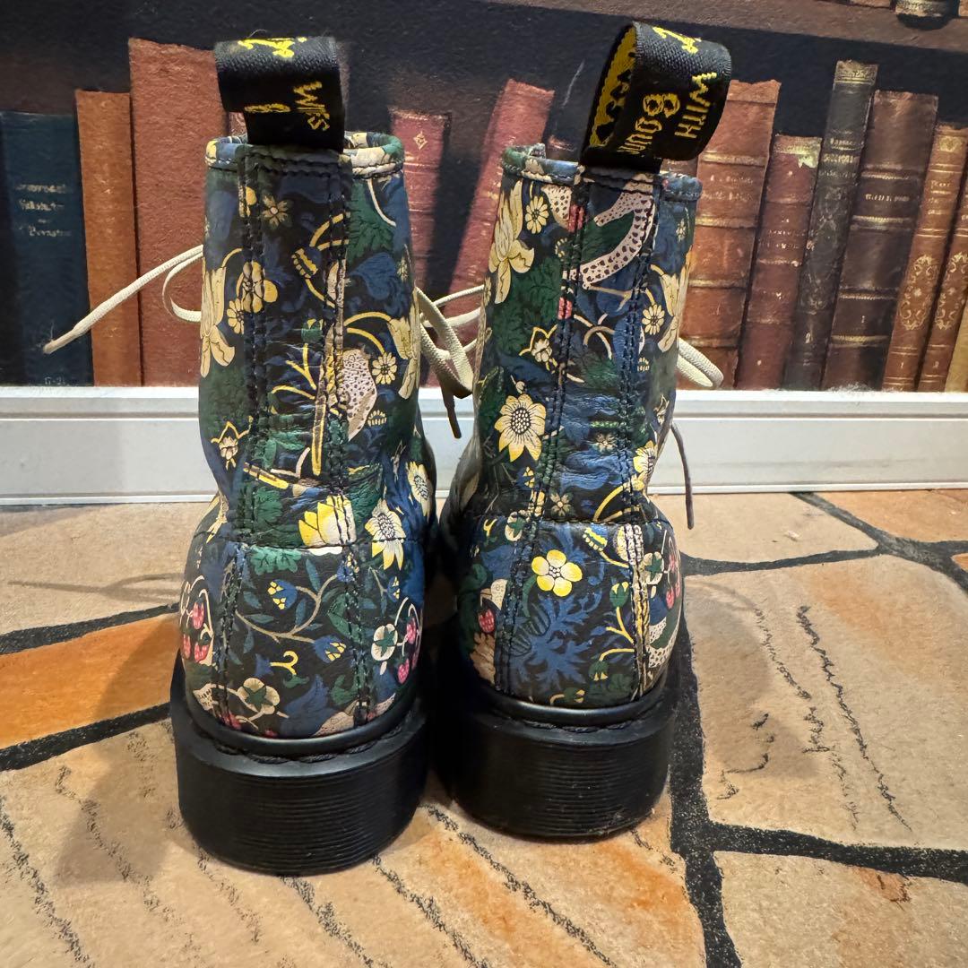 Dr. Martens LIBERTY 花柄ブーツ　UK6