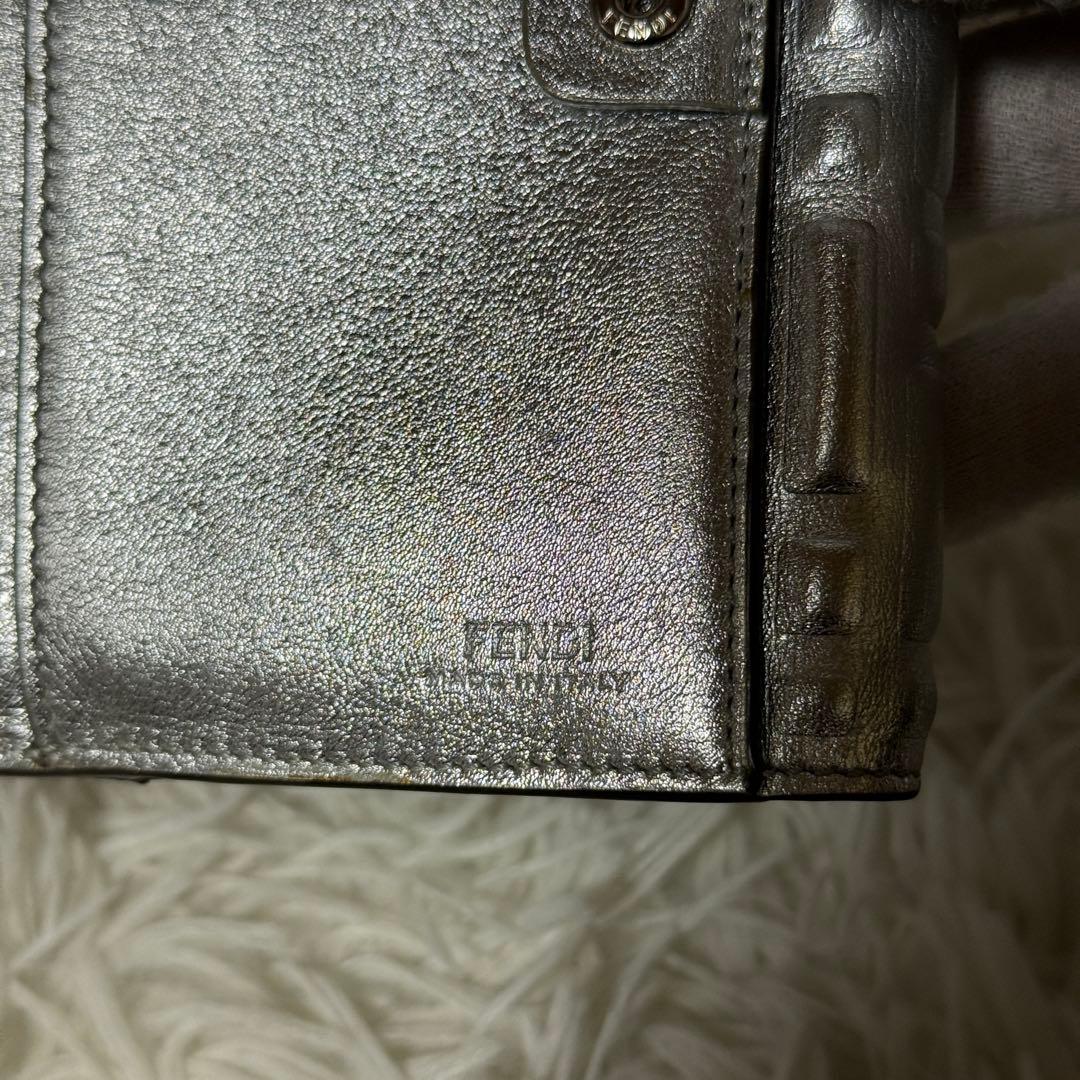 極美品✨FENDI フェンディ　折り財布　バゲット FFモチーフ　極希少カラー