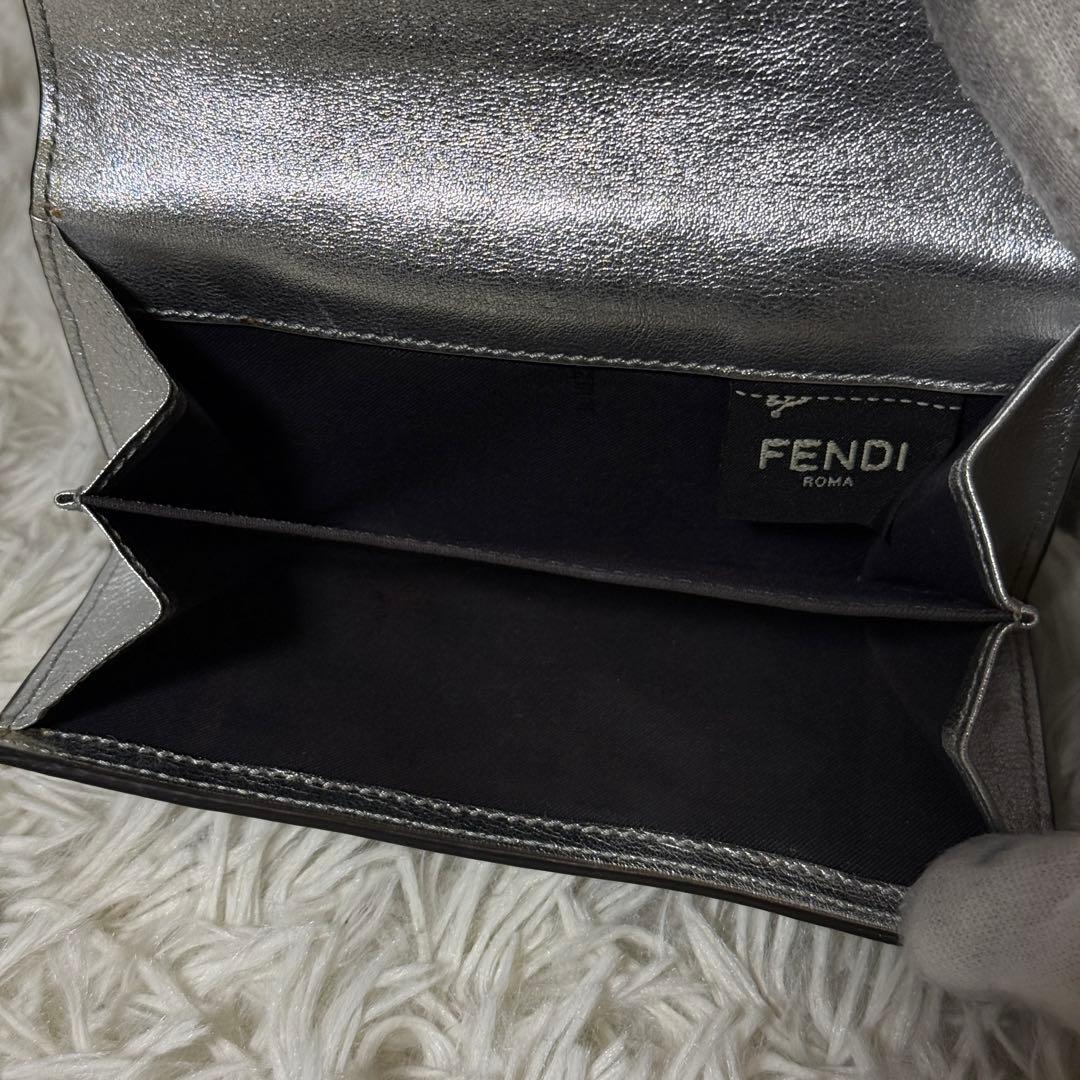 極美品✨FENDI フェンディ　折り財布　バゲット FFモチーフ　極希少カラー