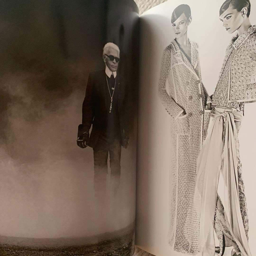 15日以降削除 CHANEL 雑誌　洋書
