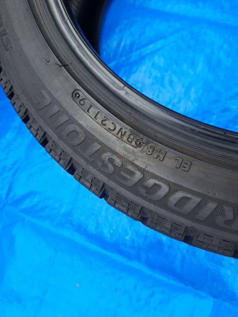①　ブリヂストン　VRX 225/45R17 バリ山2本×2個口発送　2本セット