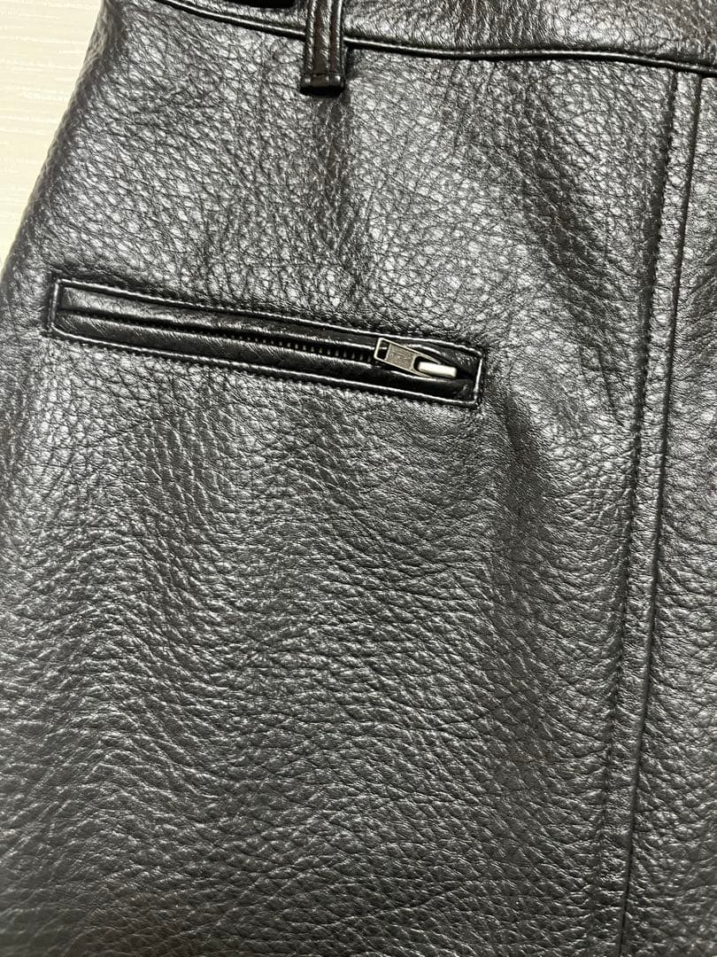新品未使用タグ付　ANDREA＆Co レザースカート