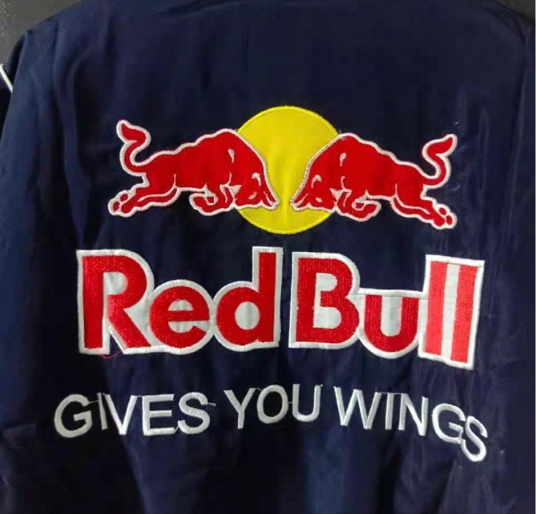 REDBULL　刺繍ロゴ入りデザインジャンパー　秋冬　厚手　新品未使用品　М
