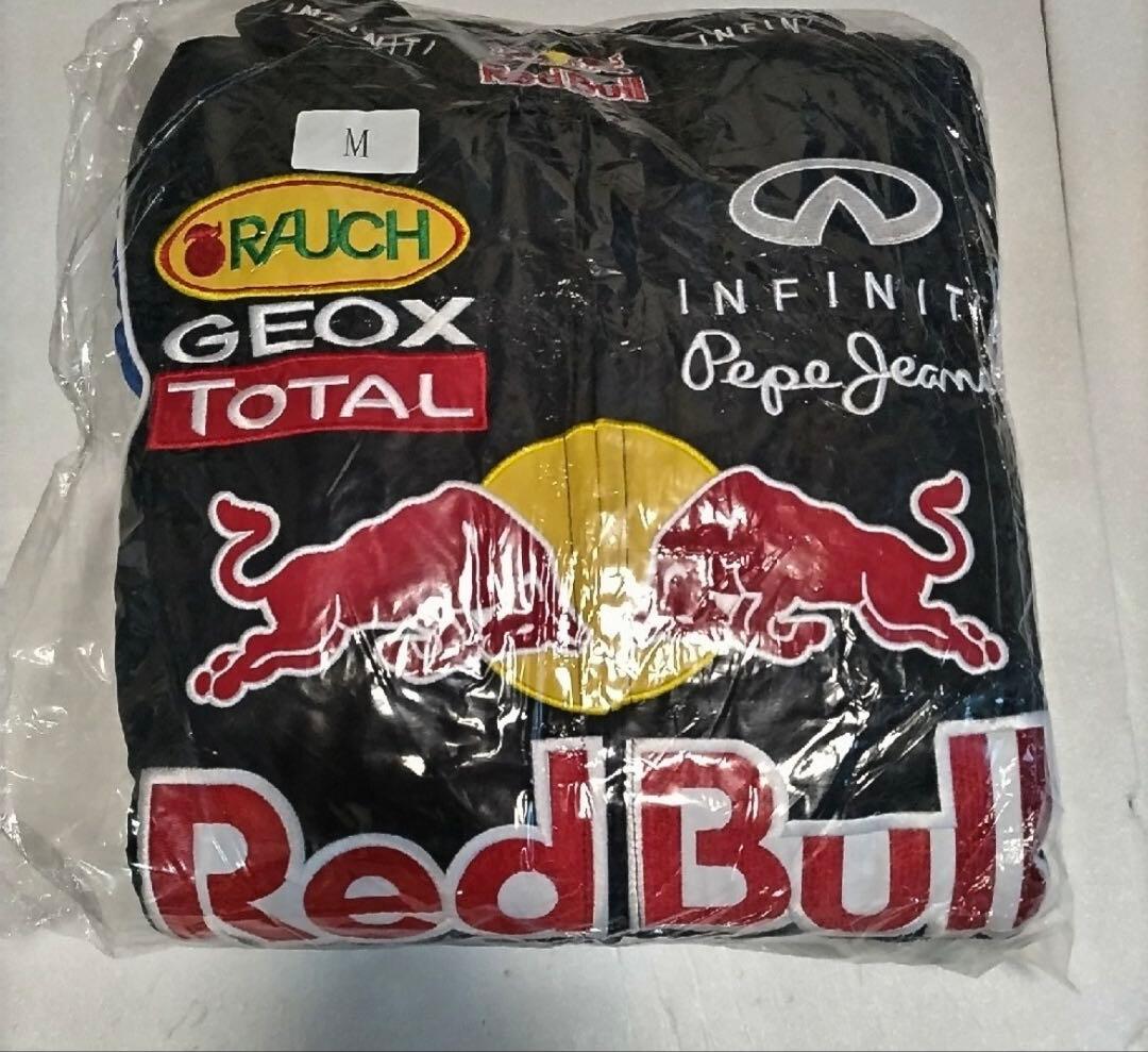 REDBULL　刺繍ロゴ入りデザインジャンパー　秋冬　厚手　新品未使用品　М