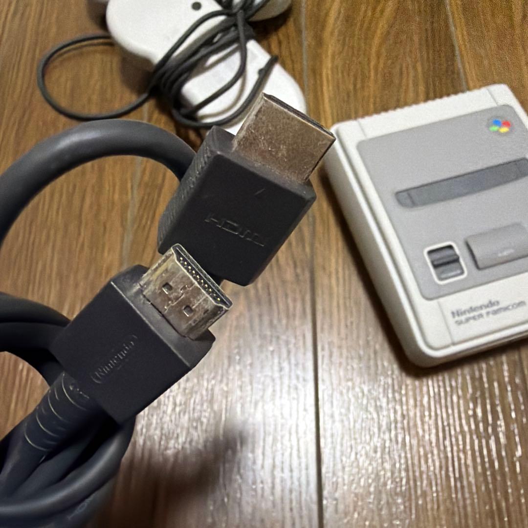 【美品】ニンテンドークラシックミニ スーパーファミコン