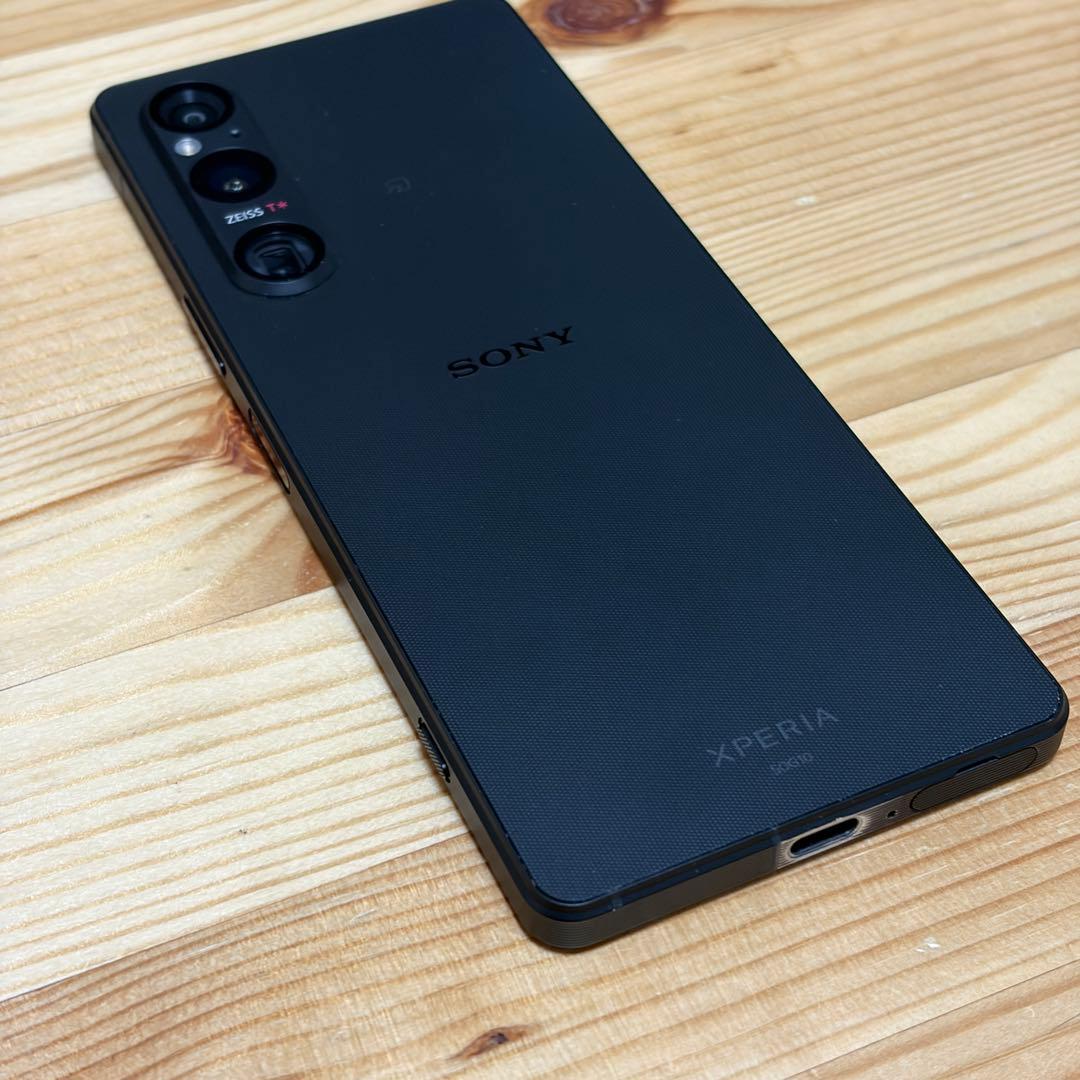 バ*ー様 43800 Xperia 1 Ⅴ au版　SIMフリー