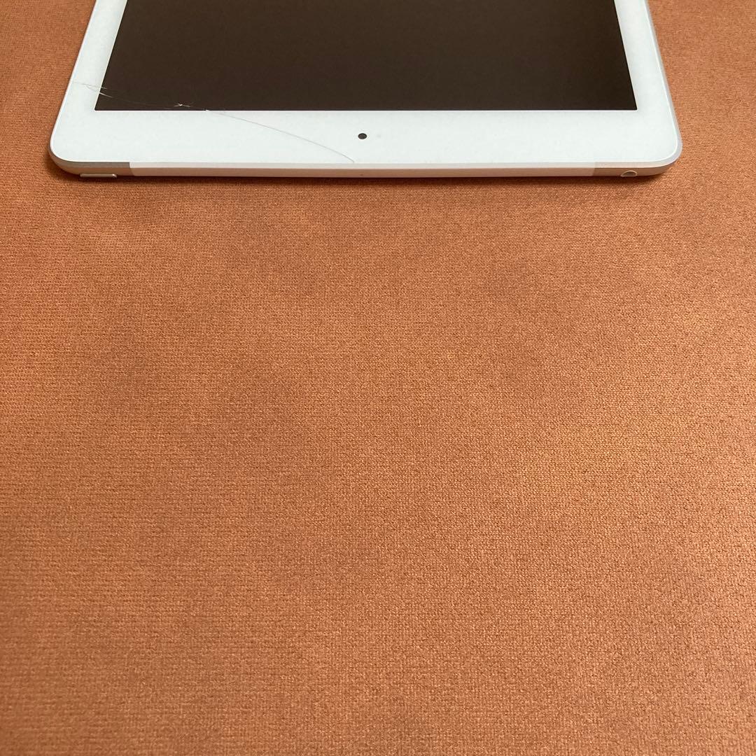 821【早い者勝ち】電池最良好☆iPad6 第6世代 32GB SIMフリー☆