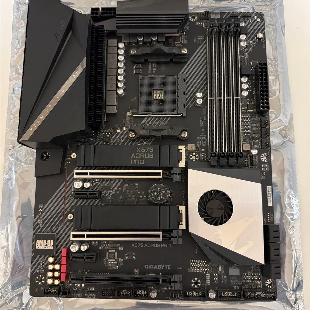 GIGABYTE X570 AORUS PRO マザーボード
