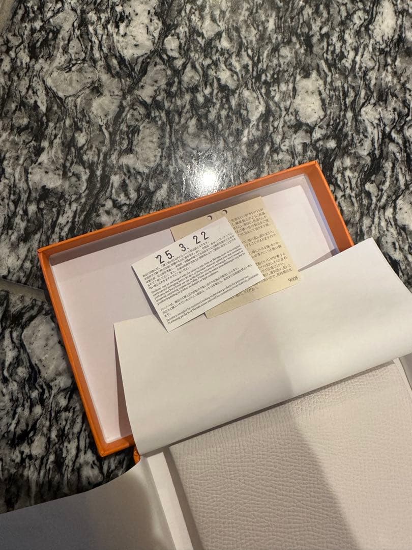 新品未使用　エルメス カルヴィ　クレ　HERMES 名刺入れ　カードケース