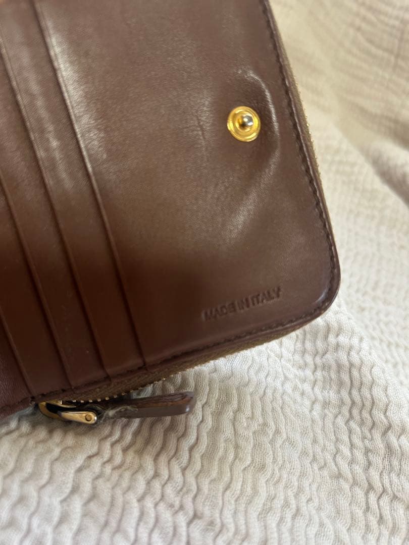 【er】 miu miu キャメル 二つ折り財布
