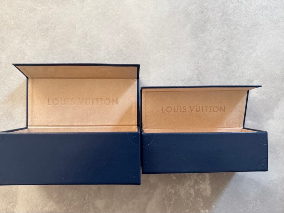 LOUIS VUITTON LV スプリット キャットアイ サングラス