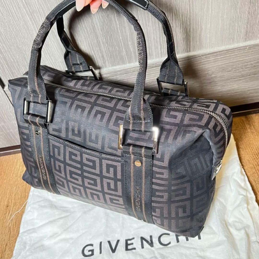 GIVENCHY ブラック ロゴ ハンドバッグ　ユニセックス
