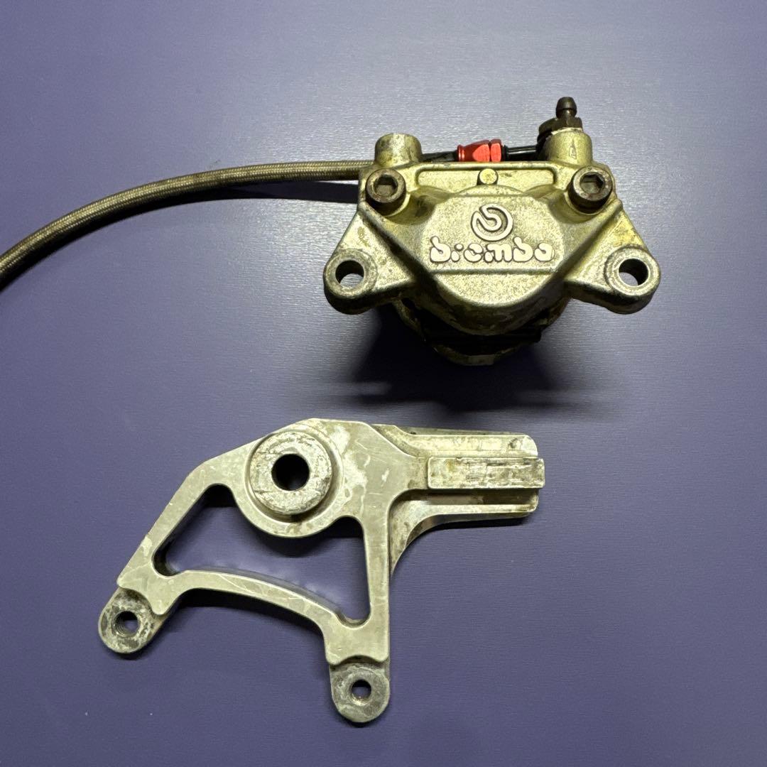Brembo ブレーキキャリパー キャリパーサポートセット