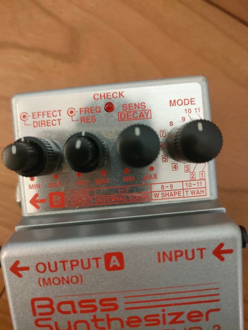 BOSS Bass Synthesizer SYB-3　箱付き