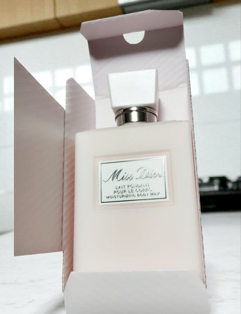 【新品未使用】Miss Dior ボディーミルク 200ml