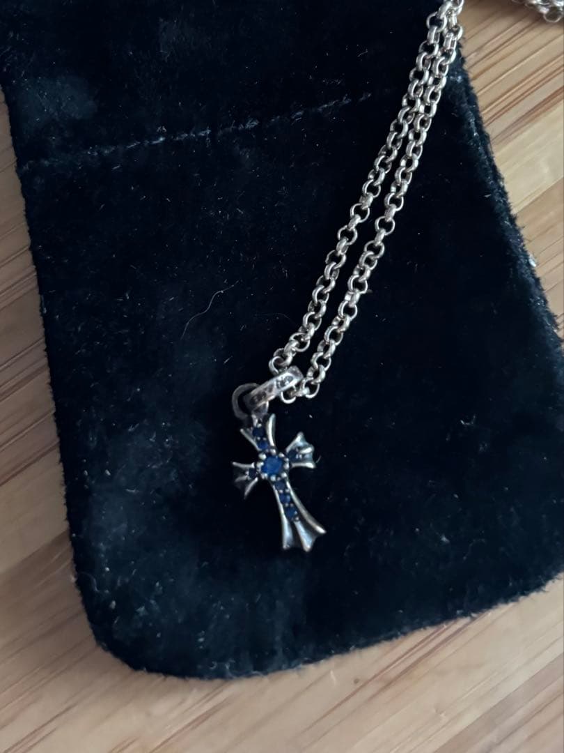 CHROME HEARTS クロスチャーム ネックレス　サファイア