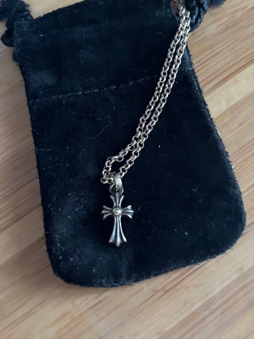CHROME HEARTS クロスチャーム ネックレス　サファイア