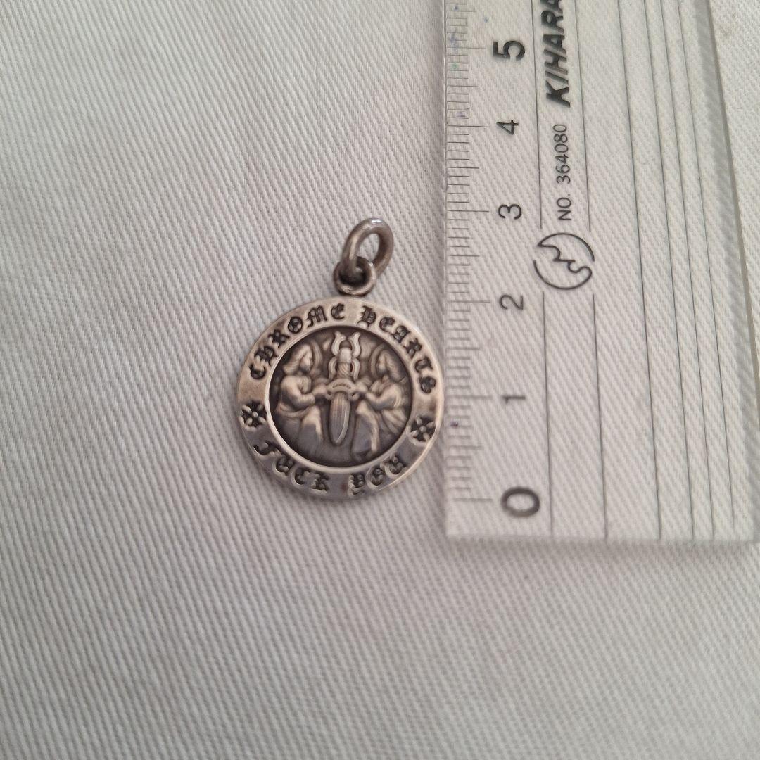 Chrome Hearts メダル型ペンダント