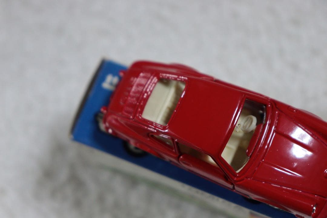 ポルシェ　911S 日本製　トミカ　F3 1976 外国車シリーズ　青箱