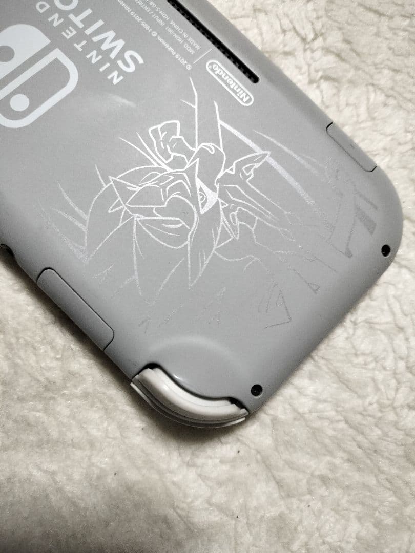 動作品Nintendo Switch Liteザシアン.ザマゼンタ