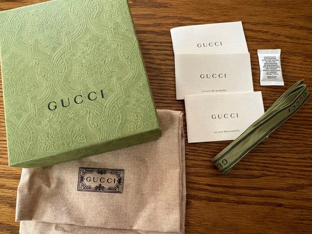 GUCCI GGモチーフ 二つ折り財布