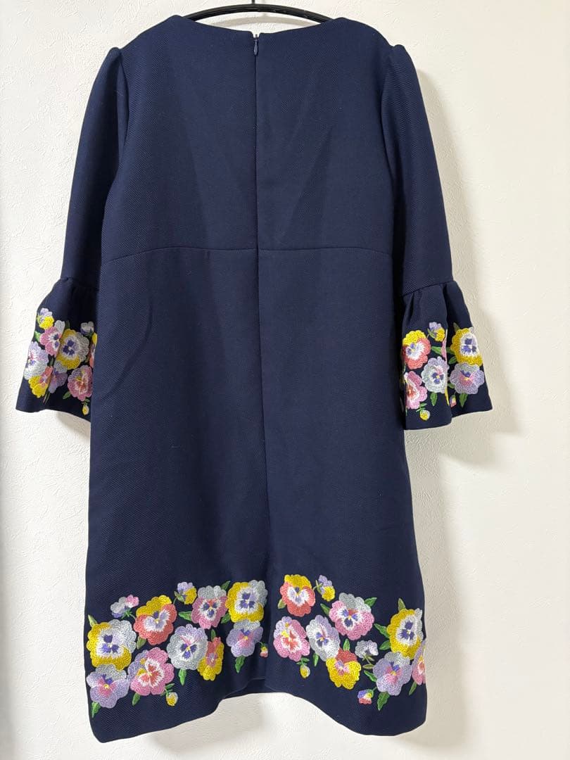美品　Chesty 花柄刺繍ワンピース　ネイビー　パンジー　サイズ1