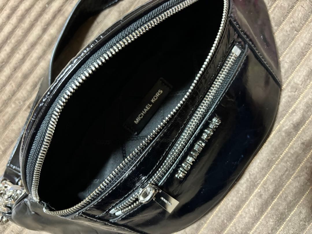 MICHAEL KORS マイケルコース　ボディバッグ