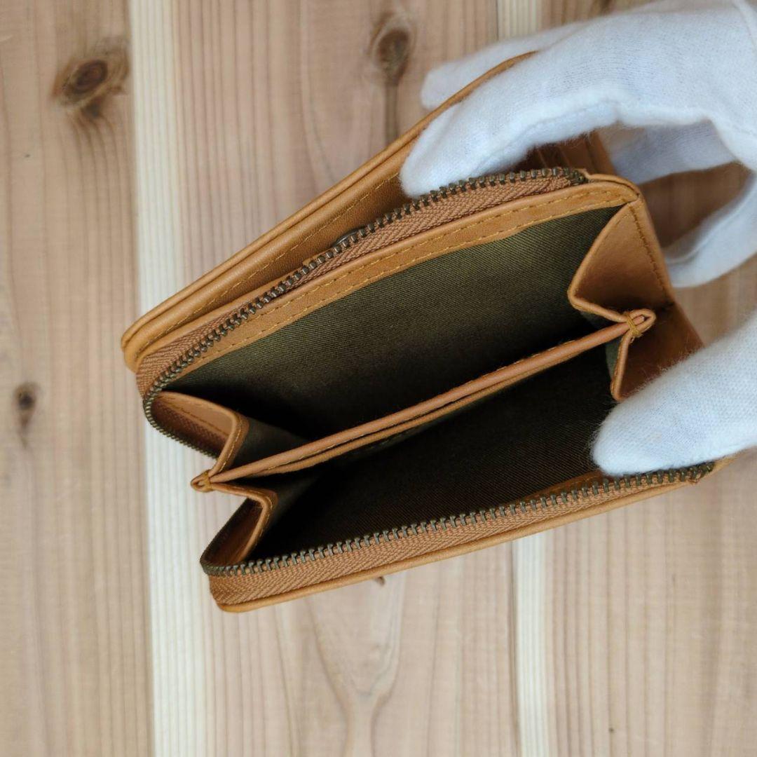 未使用　新品　ズッケロ　牛革　折財布　レディース　箱付　ブラウン　本革　二つ折り