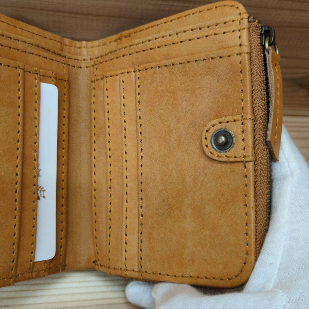 未使用　新品　ズッケロ　牛革　折財布　レディース　箱付　ブラウン　本革　二つ折り