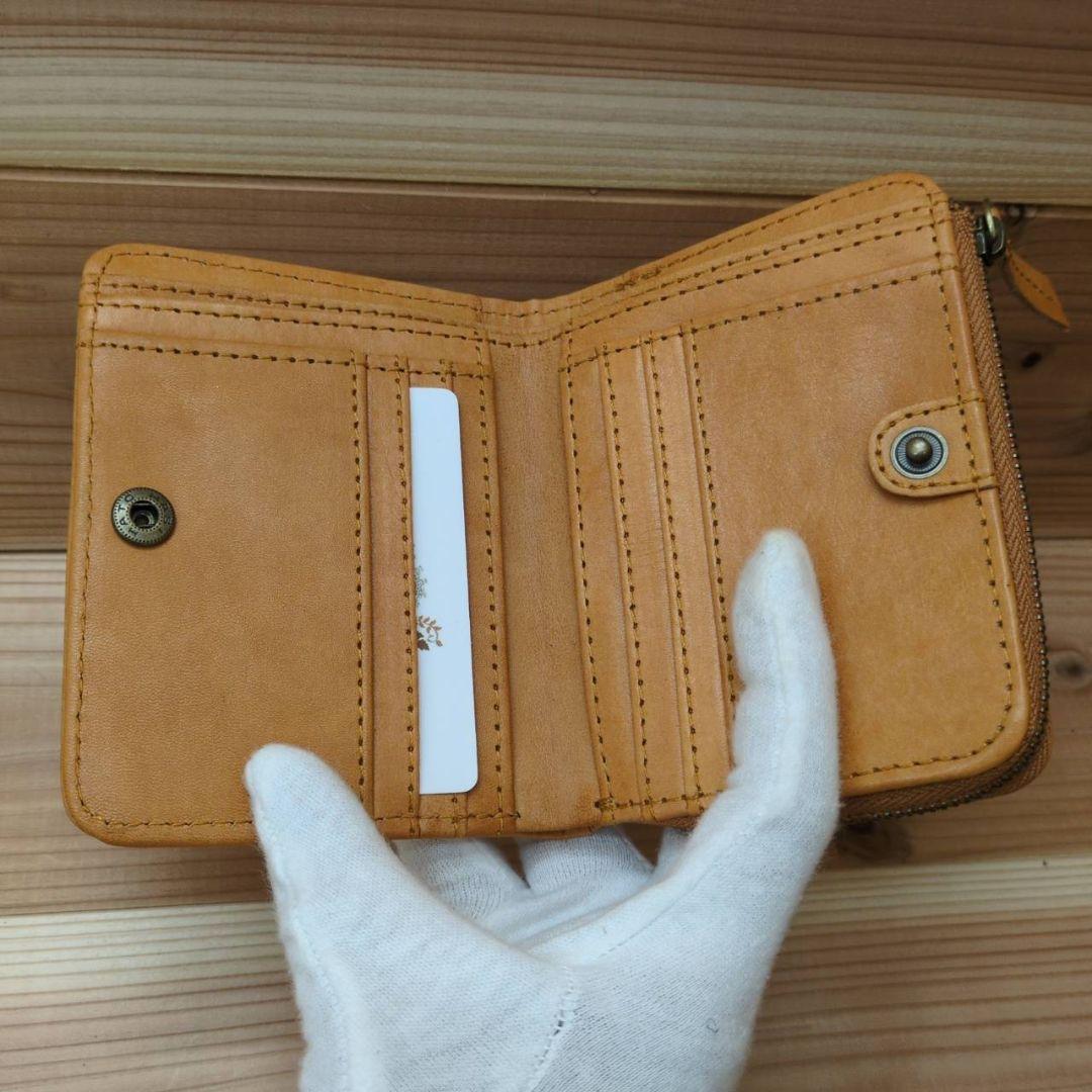 未使用　新品　ズッケロ　牛革　折財布　レディース　箱付　ブラウン　本革　二つ折り