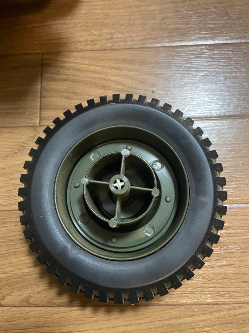 アメリカ陸軍1/4トン4x4小型軍用車（ウィリスMBタイプ）G.Iジョー1体付き