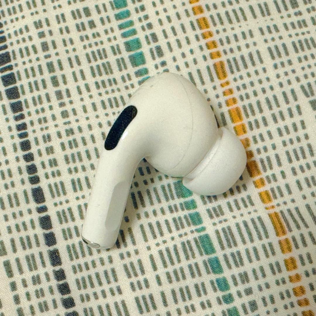 AirPods Pro 右耳のみ 【発送24H以内】179