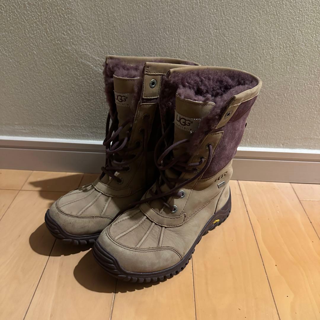 アグ UGG アディロンダック2 防水 ビブラムソールレースアップ スノーブーツ