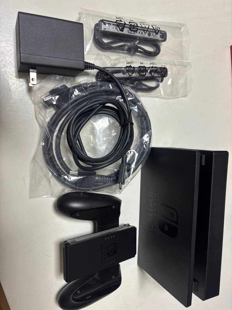 【極美品】Nintendo Switch 青/赤　バッテリー強化版　付属品完備