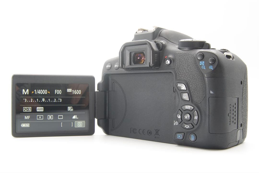 【Wi-Fi】Canon EOS Kiss X8i 標準レンズ　デジタル一眼レフ