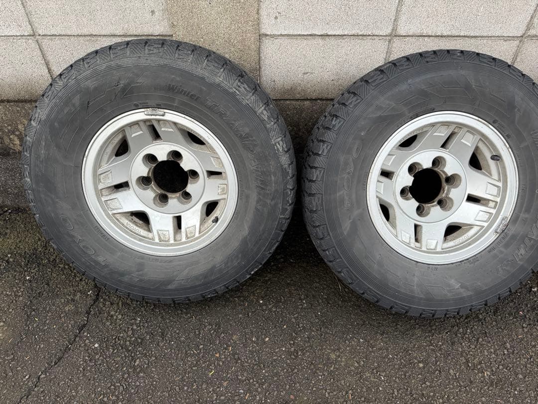 トヨタ　78プラド 純正ホイール　265/70R15 スタッドレス