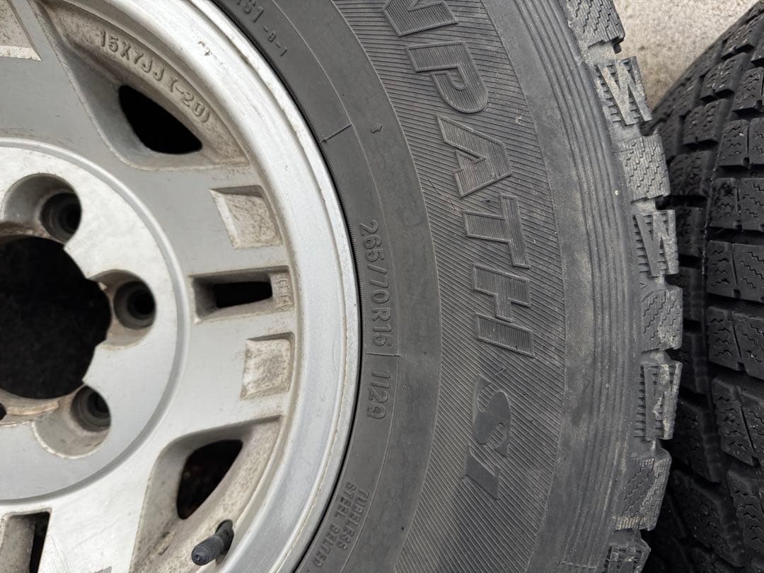 トヨタ　78プラド 純正ホイール　265/70R15 スタッドレス