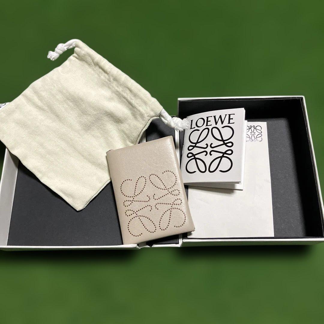 LOEWE アイボリー 二つ折り