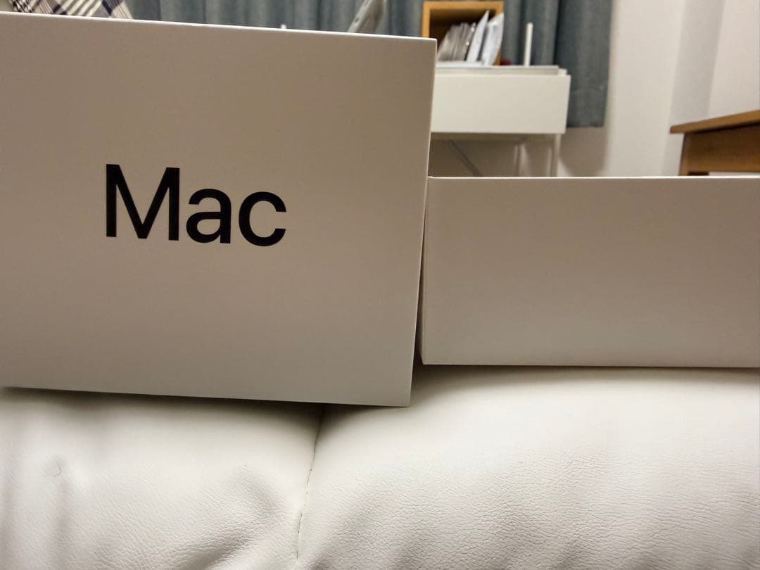 M4 Mac mini 256gb＋スタンド＋HDMIケーブル　＋USBポート