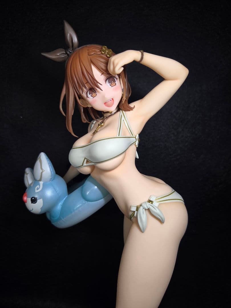 ライザ 自水着ver. 1/6スケールフィギュア　開封済