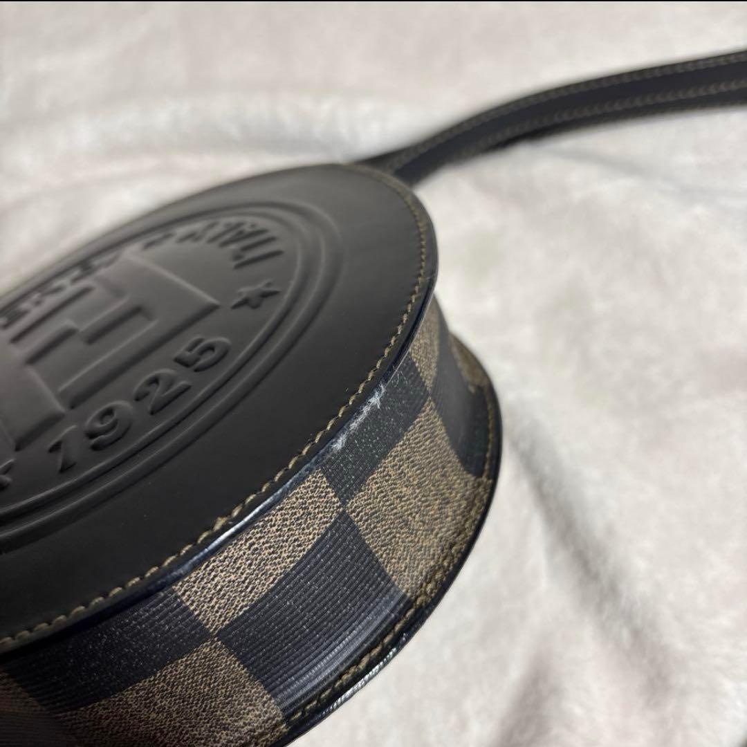 希少　FENDI 型　丸型　ショルダーバック　ポーチ