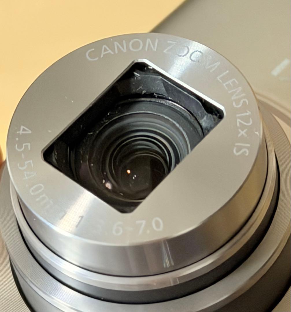 hana　美品Canon IXY 650 コンパクトデジタルカメラ