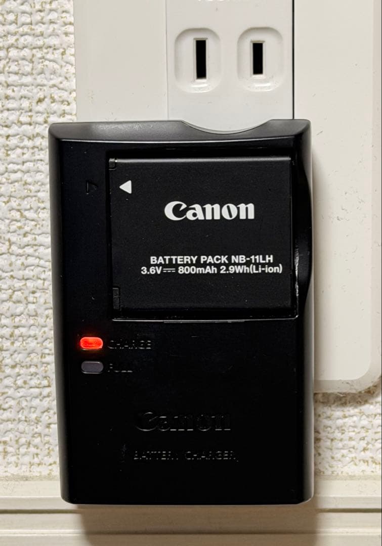 hana　美品Canon IXY 650 コンパクトデジタルカメラ