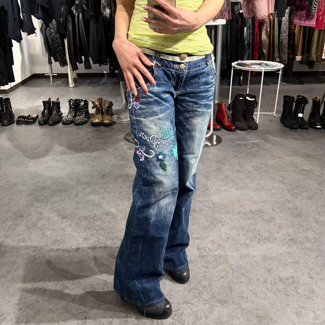 Y2K ローライズデニム　レッドペッパー　フレアデニム　ブーツカット　蝶々