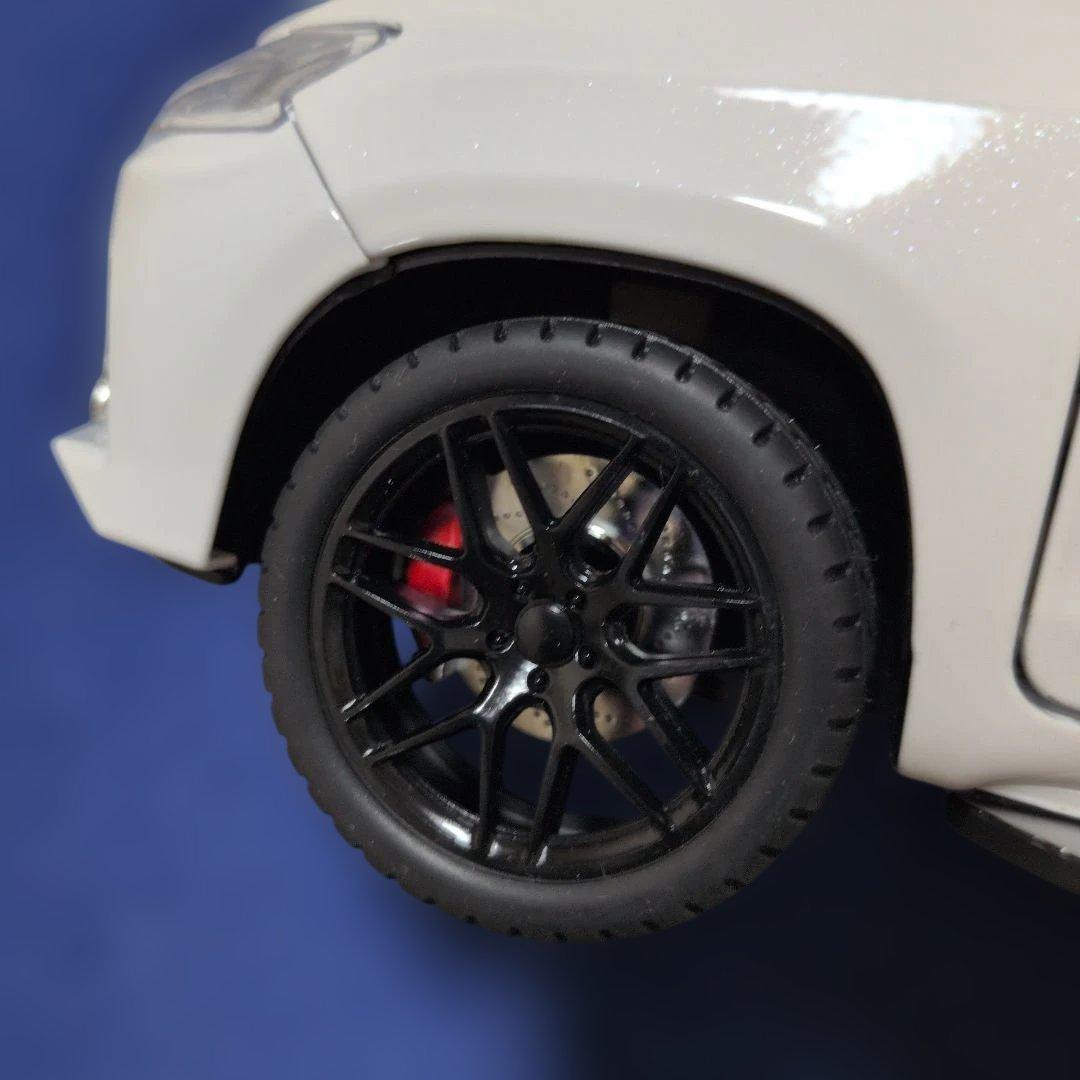 LEXUS LX570 1/18 ダイキャストモデル