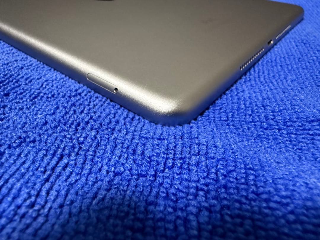 ⚫︎値下げしました　【美品】iPad (第6世代) Cellular SIMフリー