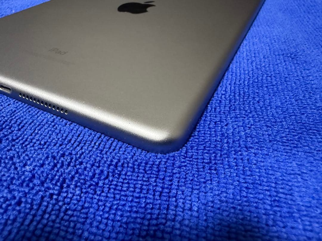 ⚫︎値下げしました　【美品】iPad (第6世代) Cellular SIMフリー