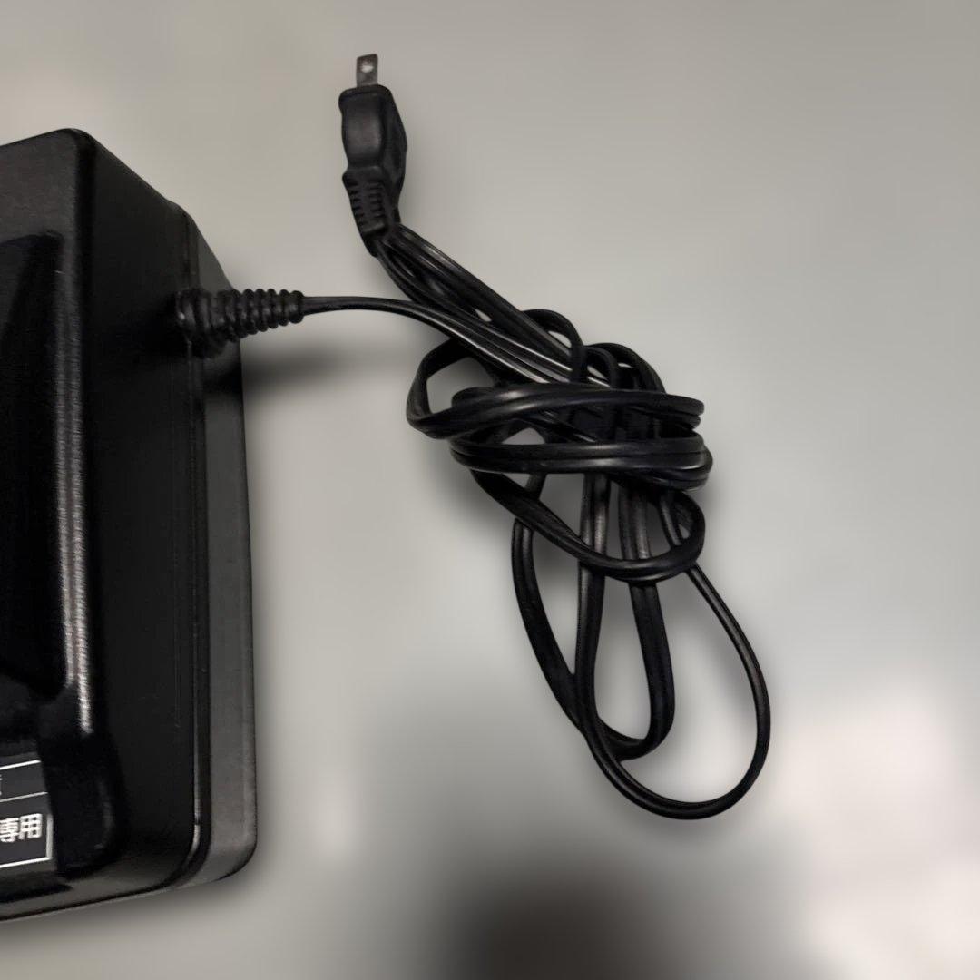 Panasonic バッテリー充電器　NKJ069Z1
