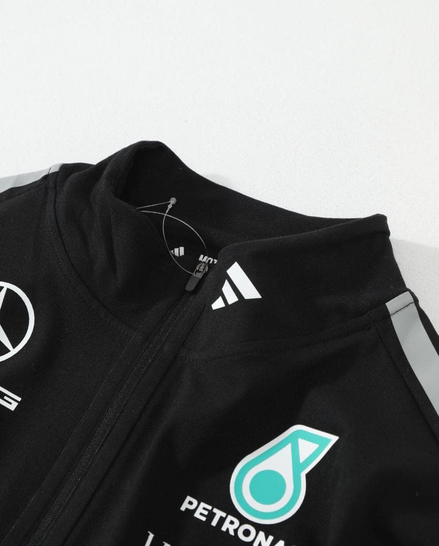 26 adidas Mercedes-AMG Petronas 長袖カットソー