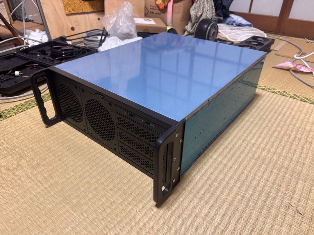 PCケース　サーバー用　ケースのみ×1 ラストです